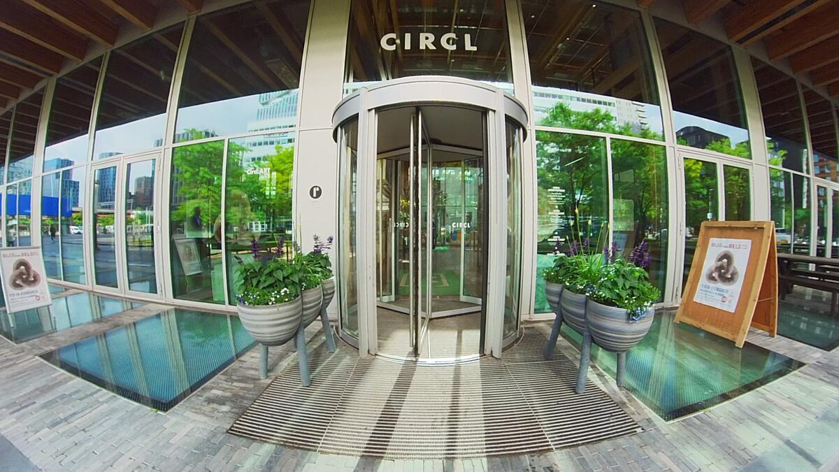 Circl entrance