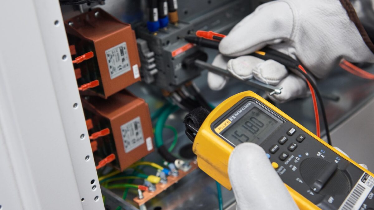 Volt meter